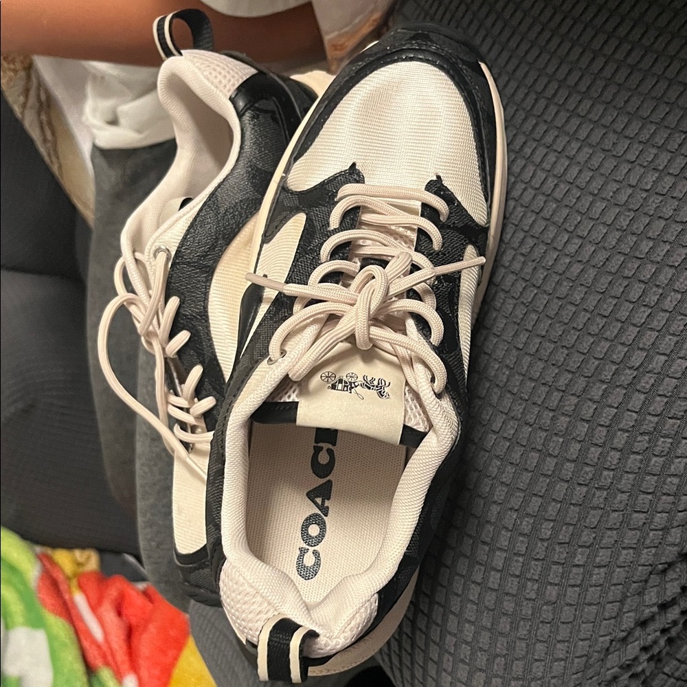 Coach Women's Black and Cream Sneakers